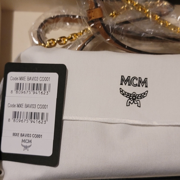 MMCM Aren Crossbody Wallet in Visetos unisex - Picture 11 of 12